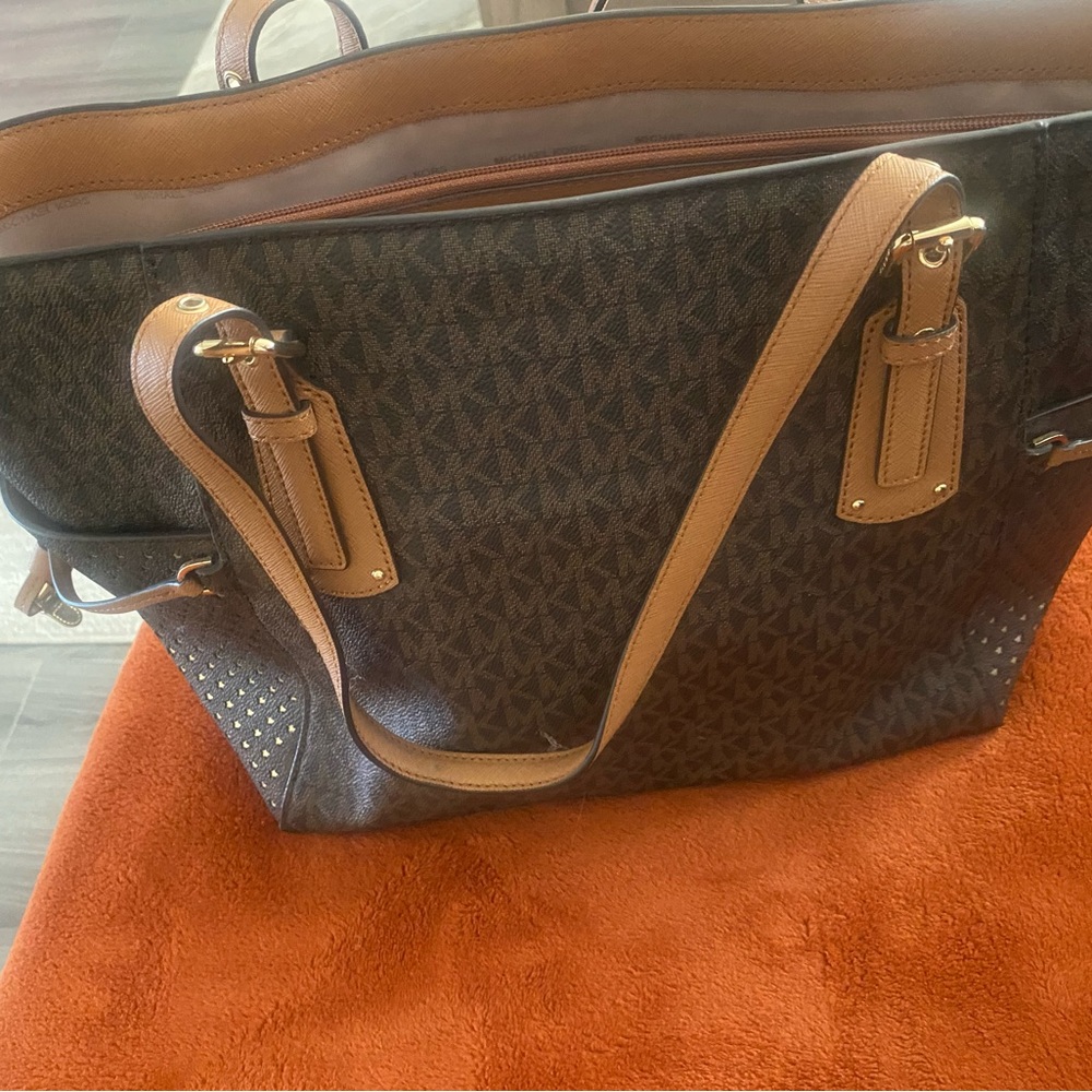 Beautiful Michael Kors